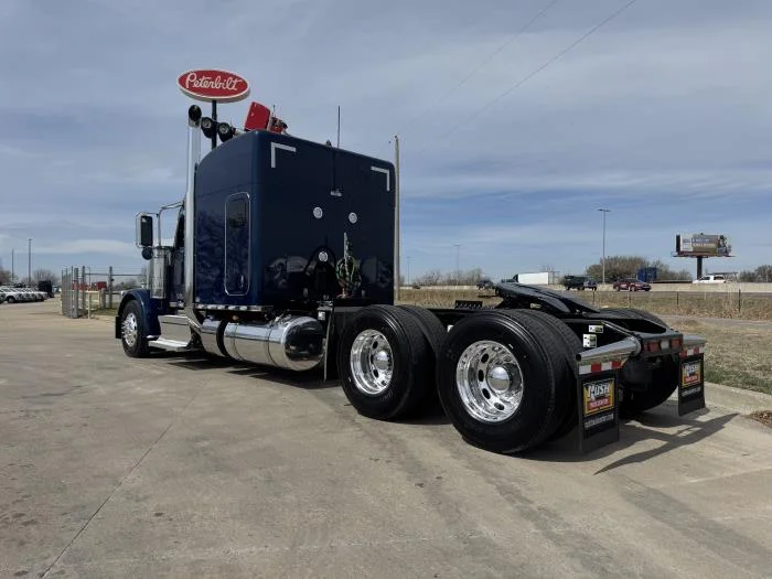 2027 Peterbilt 589 in Oklahoma City, OK — photo 4