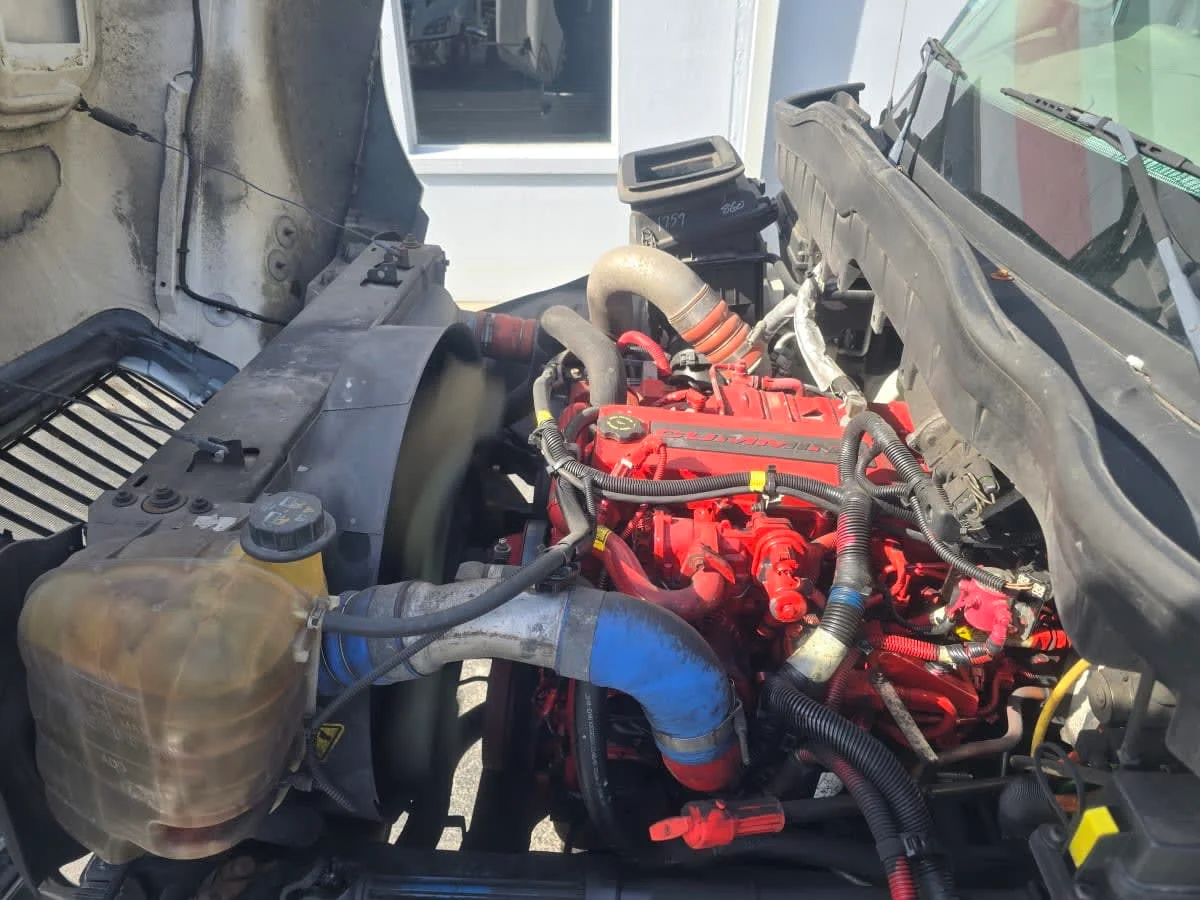 2019 International 4300 - image 10