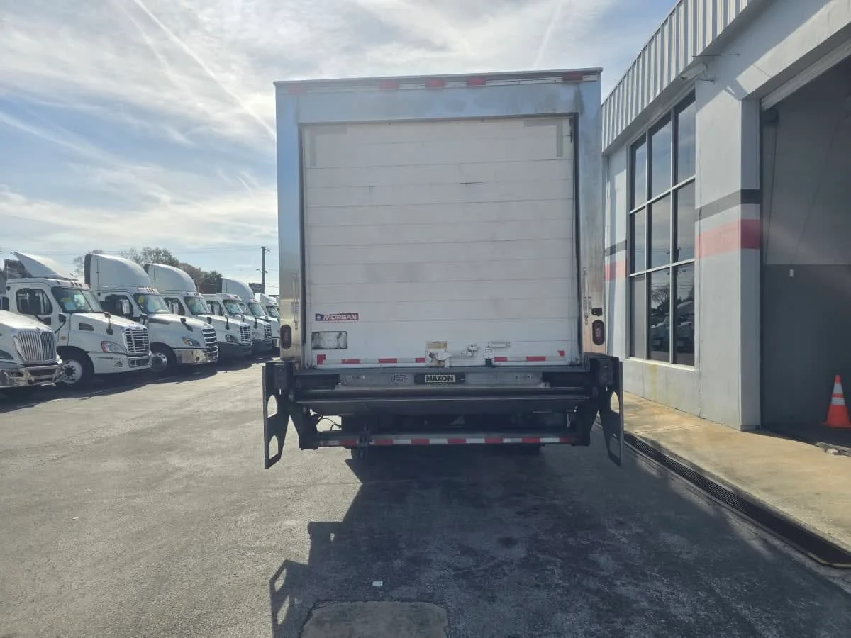 2019 International 4300 - image 5