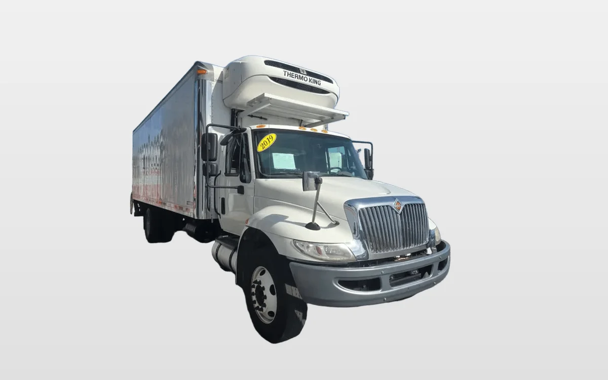 2019 International 4300 - image 1