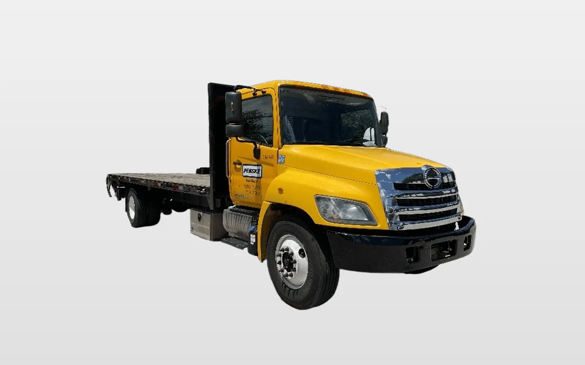 2020 Hino 338 - image 1