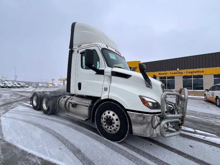 2019 Freightliner Cascadia in La Porte, IN