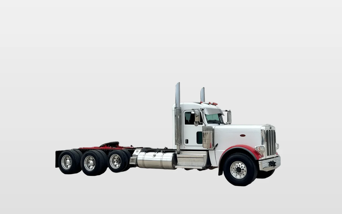 2019 Peterbilt 389 - image 1