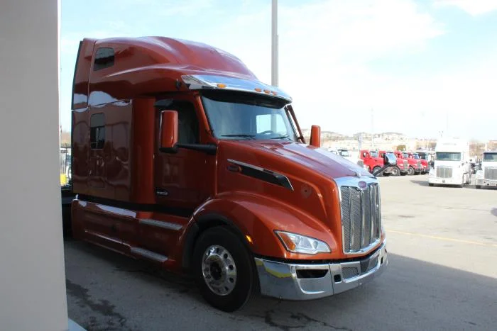 2023 Peterbilt 579 - image 9