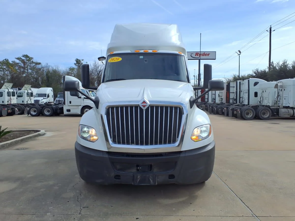 2020 International LT in Houston, TX — photo 2