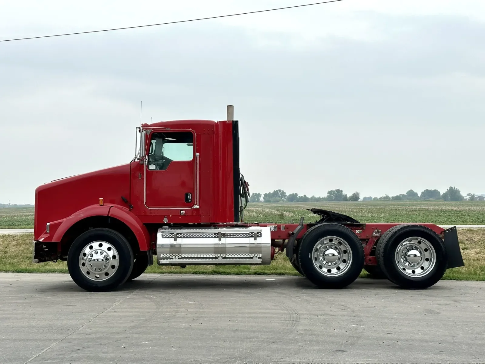 2012 Kenworth T800 - image 4