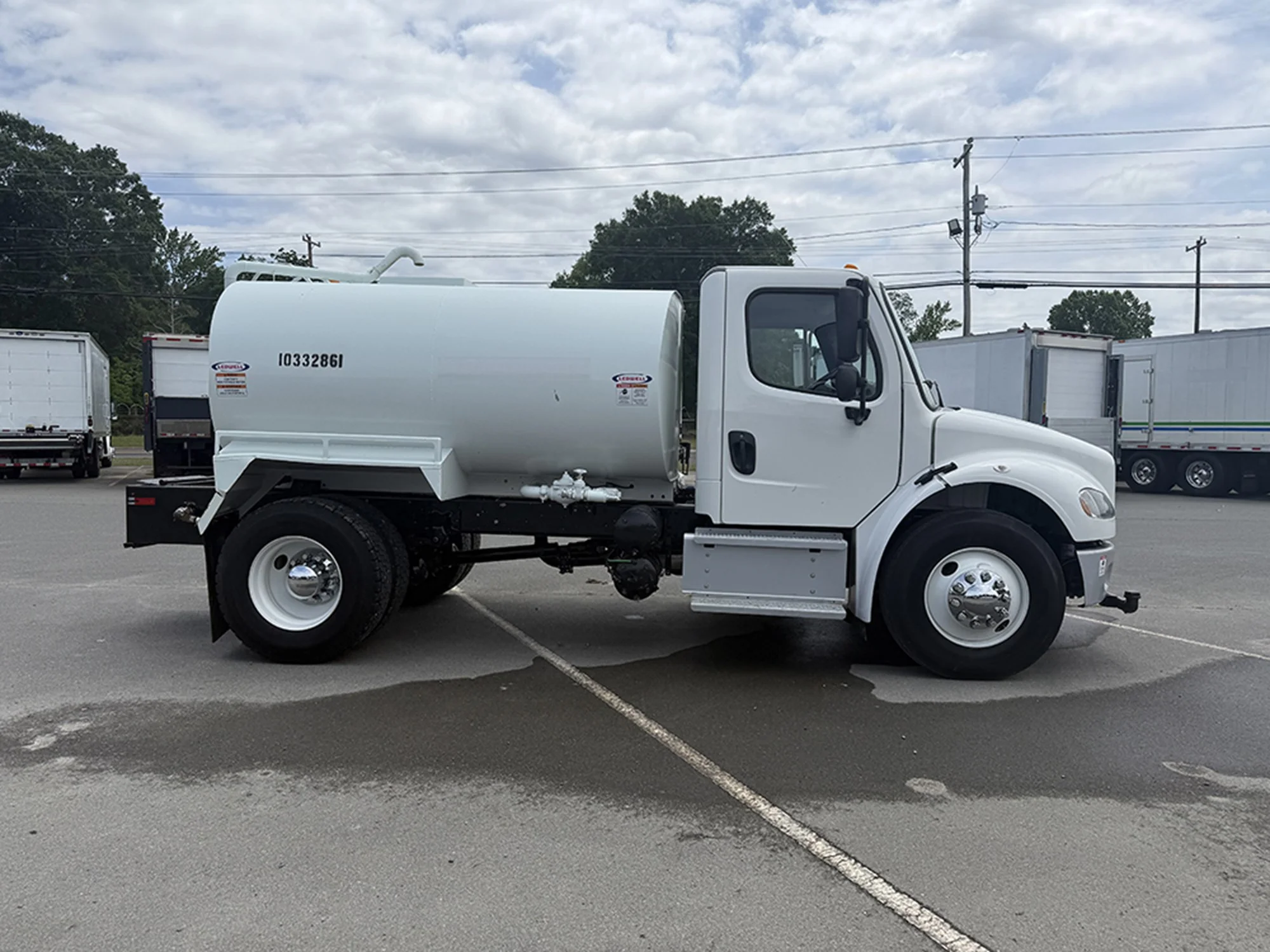 2022 Freightliner eM2 in Roanoke, VA — photo 3