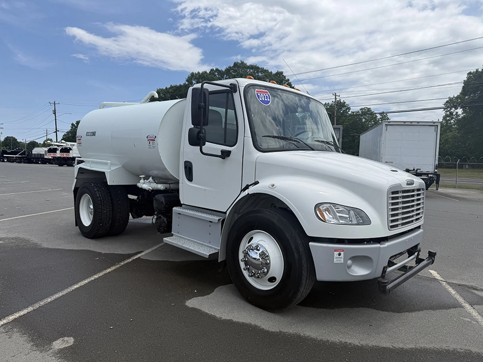 2022 Freightliner eM2 in Roanoke, VA — photo 2