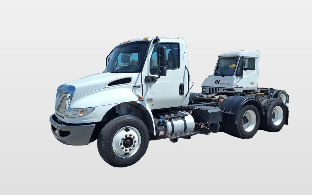 2020 International MV - image 1