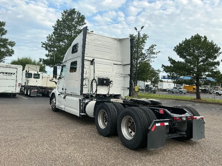 2023 Volvo in Olive Branch, MS — photo 5