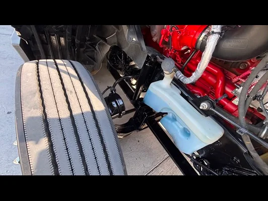 2022 International LT in El Paso, TX — photo 12