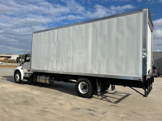 2025 Peterbilt 536 in Dunn, NC — photo 3