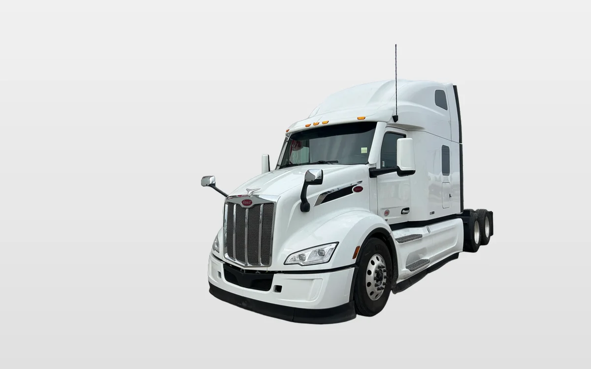 2025 PETERBILT 579 - image 1