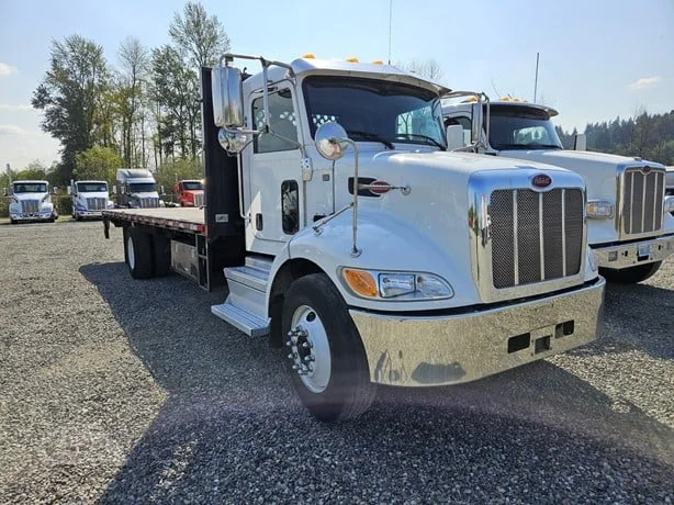 2019 PETERBILT 337 - image 2