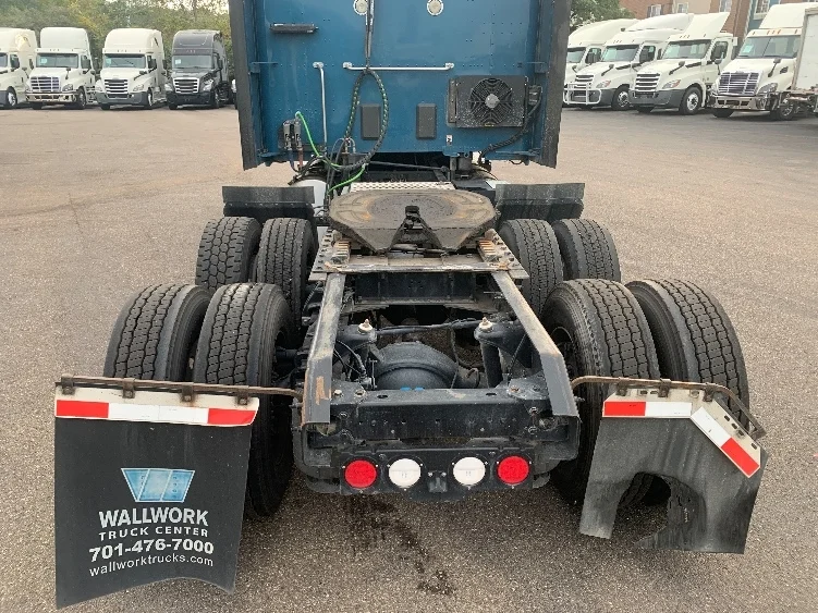 2019 Kenworth T680 - image 6