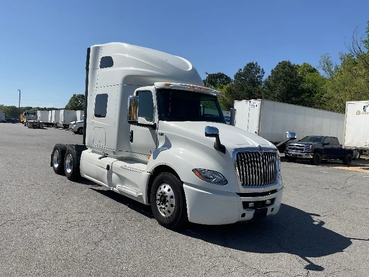 2020 International LT in Hot Springs, AR
