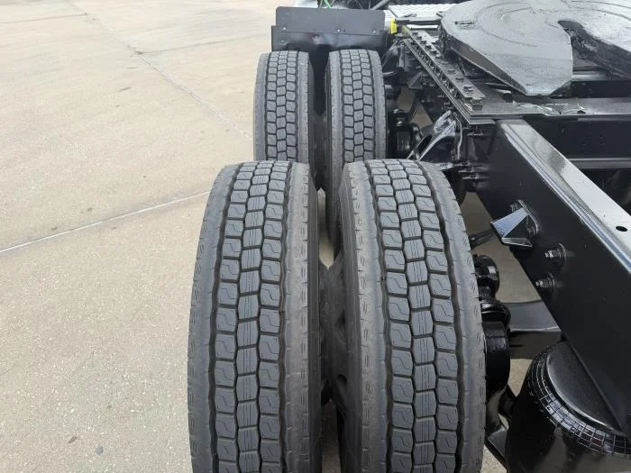 2021 Kenworth T680 — photo 13