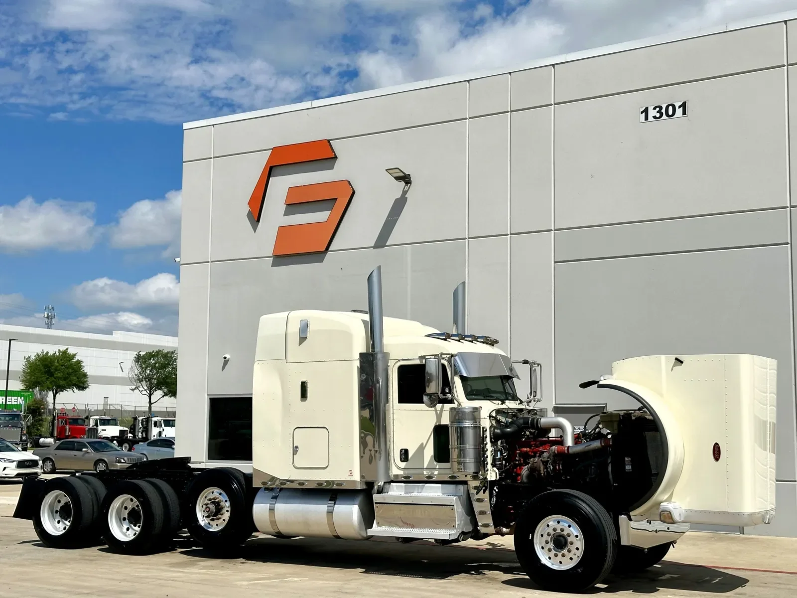 2019 Peterbilt 389 in Hutchins, TX — photo 9