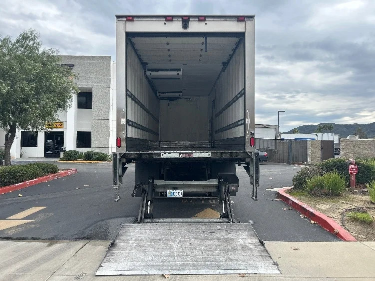 2020 International MV in Fontana, CA — photo 9