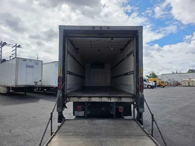 2017 Freightliner eM2 in Kent, WA — photo 8
