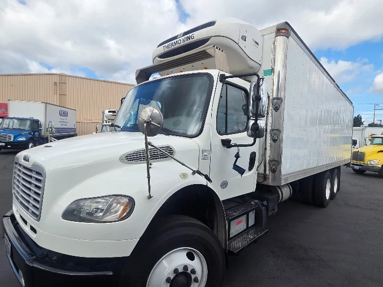 2017 Freightliner eM2 in Kent, WA — photo 3