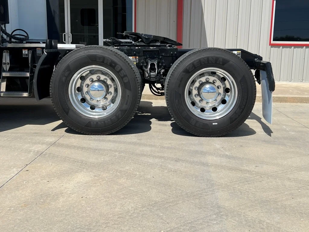 2022 Peterbilt 579 - image 15