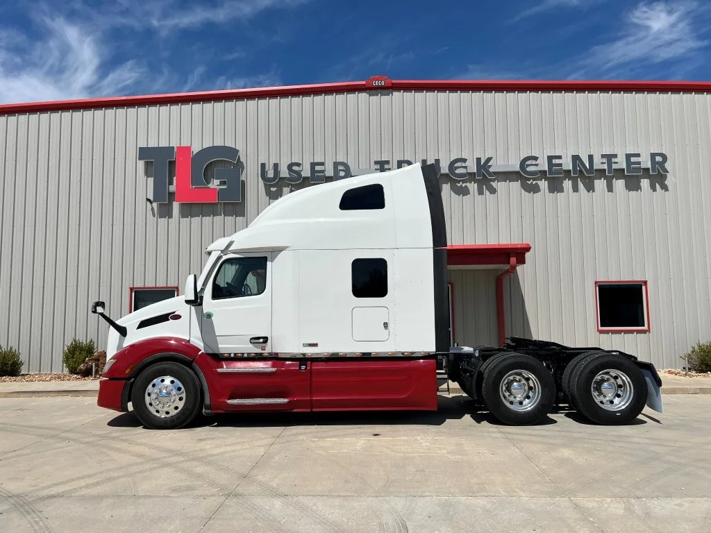 2022 Peterbilt 579 - image 3