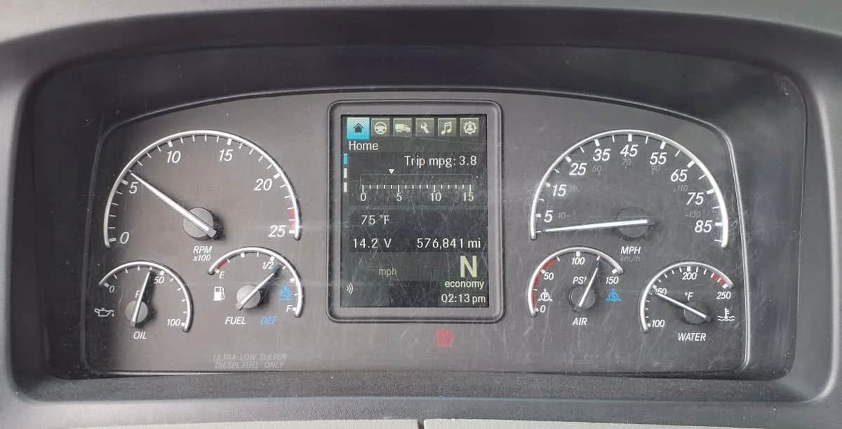 2020 Freightliner Cascadia in Memphis, TN — photo 11