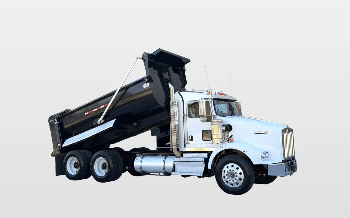 2019 Kenworth T800 - image 1