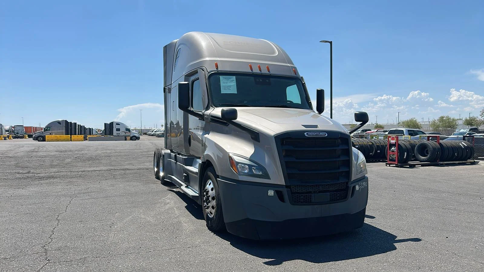 2022 Freightliner Cascadia in Phoenix, AZ