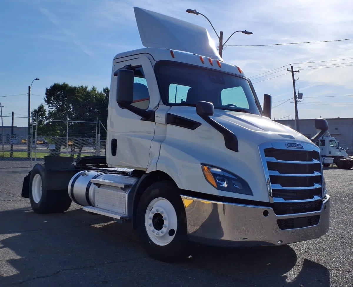 2020 Freightliner Cascadia in Memphis, TN — photo 3