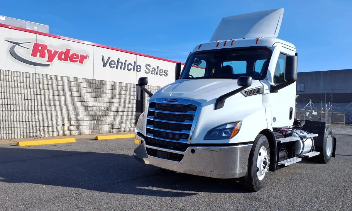 2020 Freightliner Cascadia in Memphis, TN