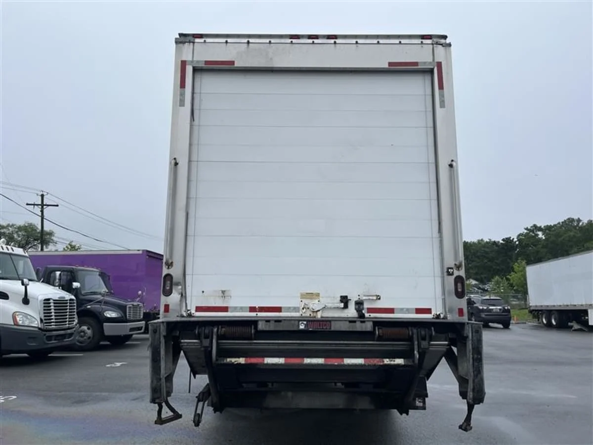 2019 Freightliner M2 106 in Beltsville, MD — photo 5