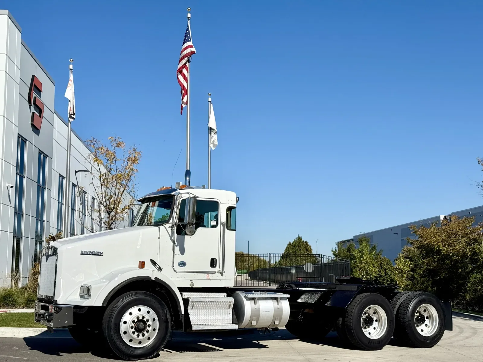 2019 Kenworth T800 in New Lenox, IL