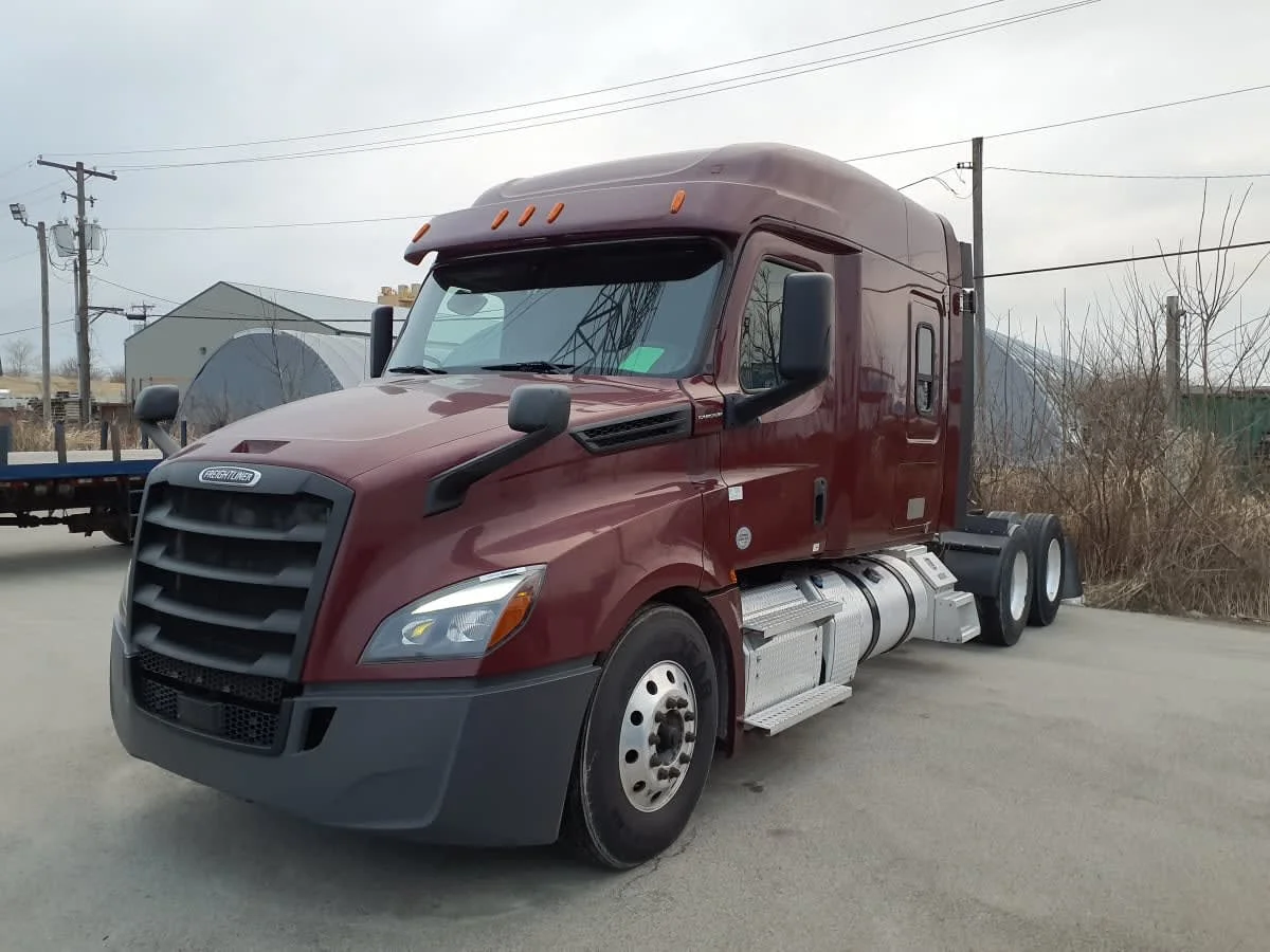 2020 Freightliner Cascadia in Indianapolis, IN