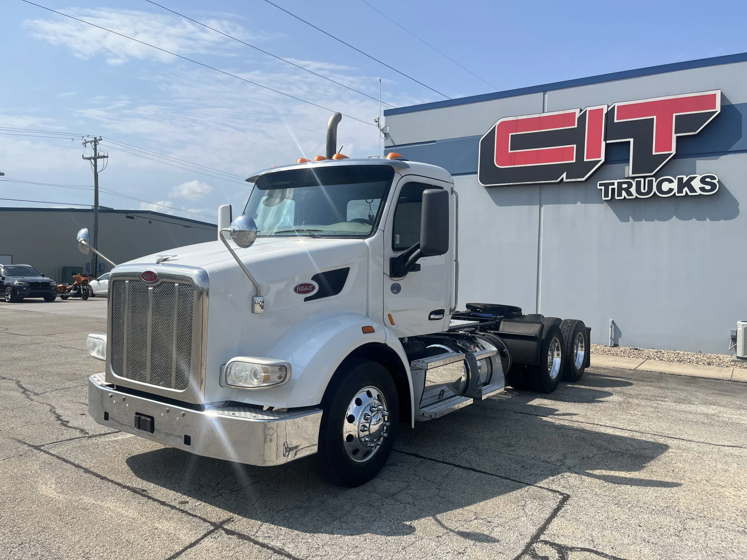 2020 Peterbilt in Springfield, IL