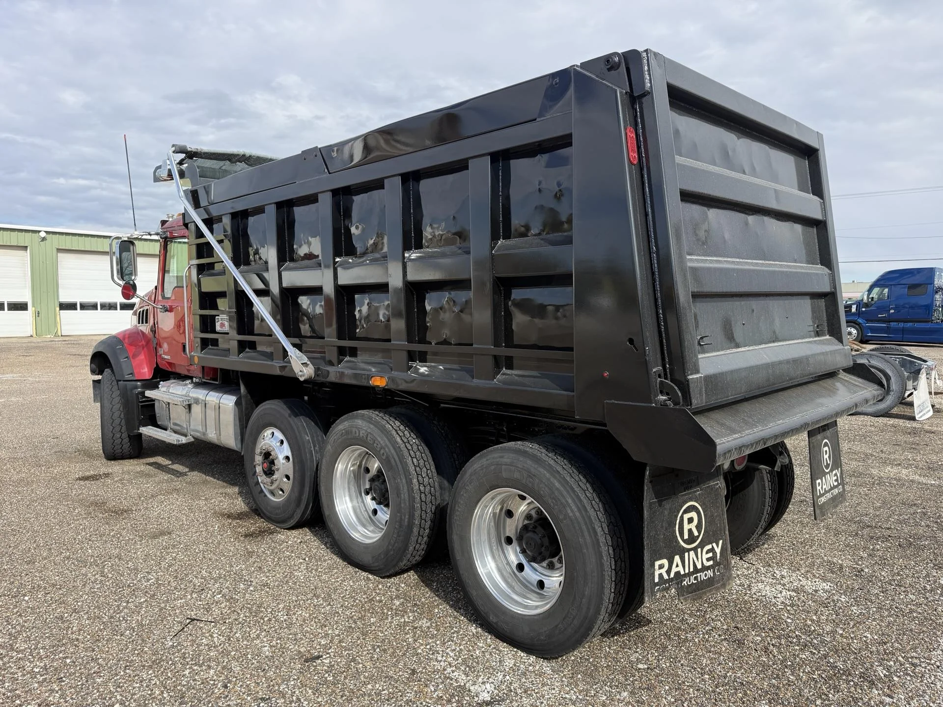 2019 Mack Granite - image 6