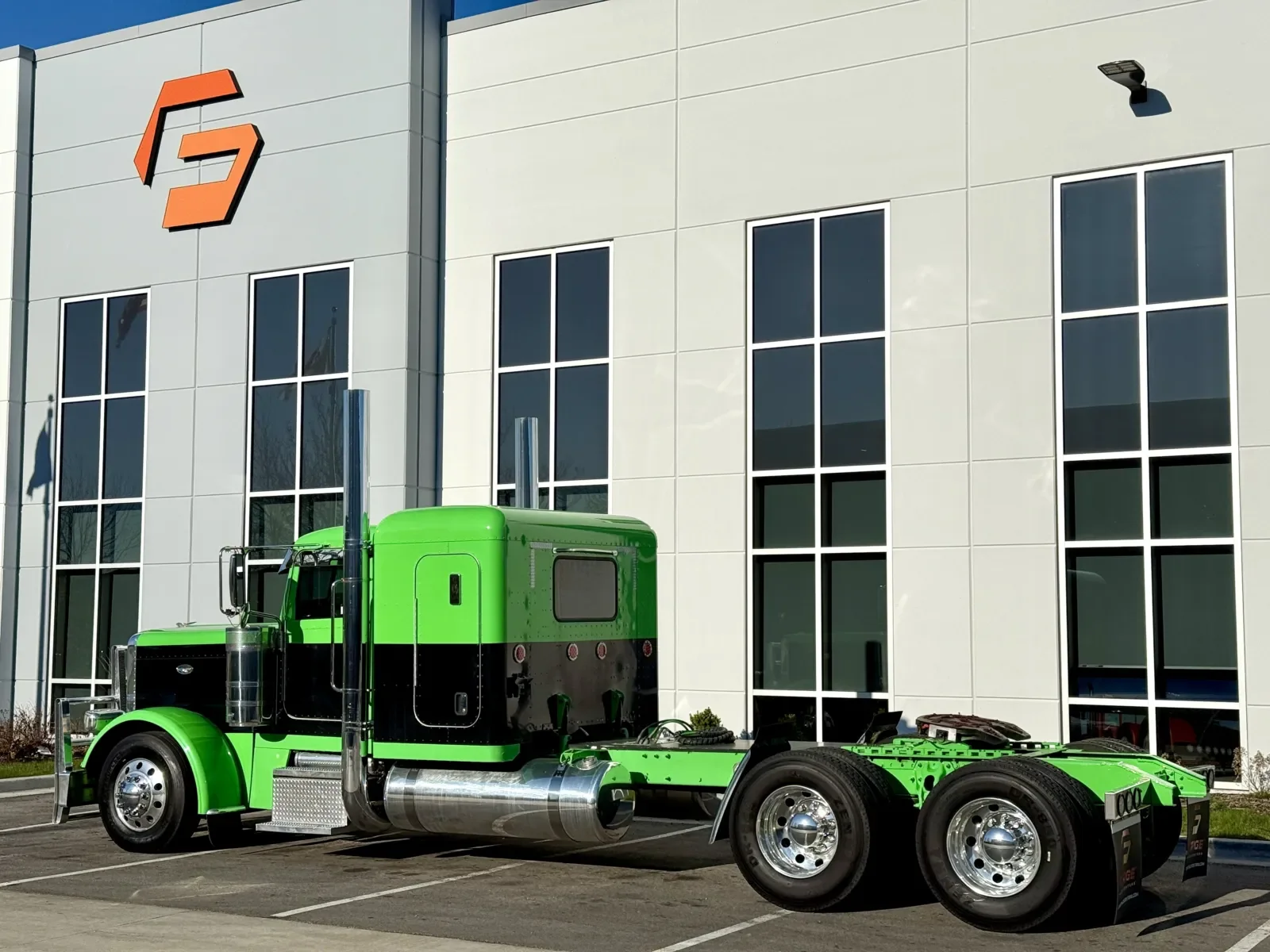 2019 Peterbilt 389 - image 6