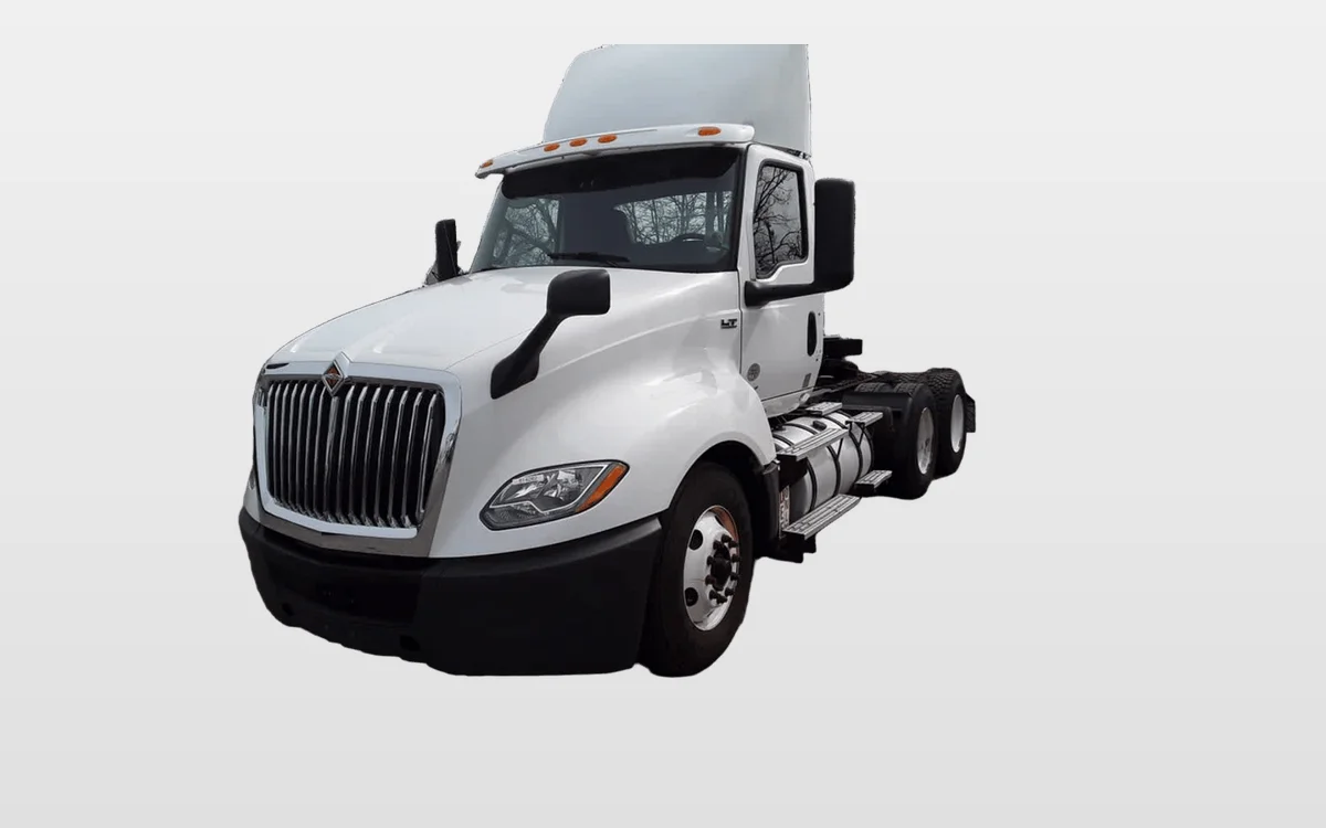 2019 International - image 1