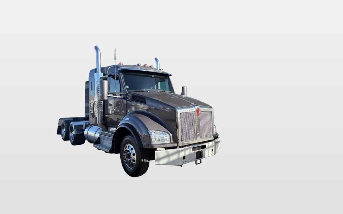 2022 Kenworth T880 - image 1