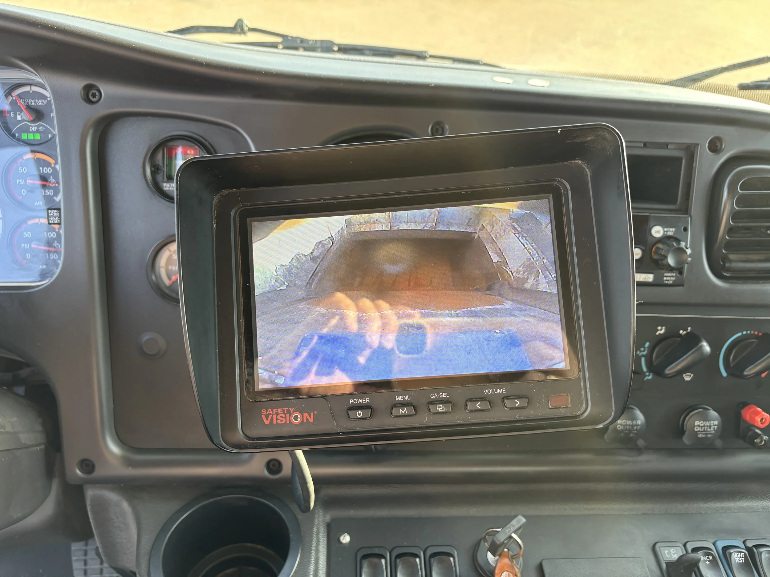 2023 Freightliner — photo 15