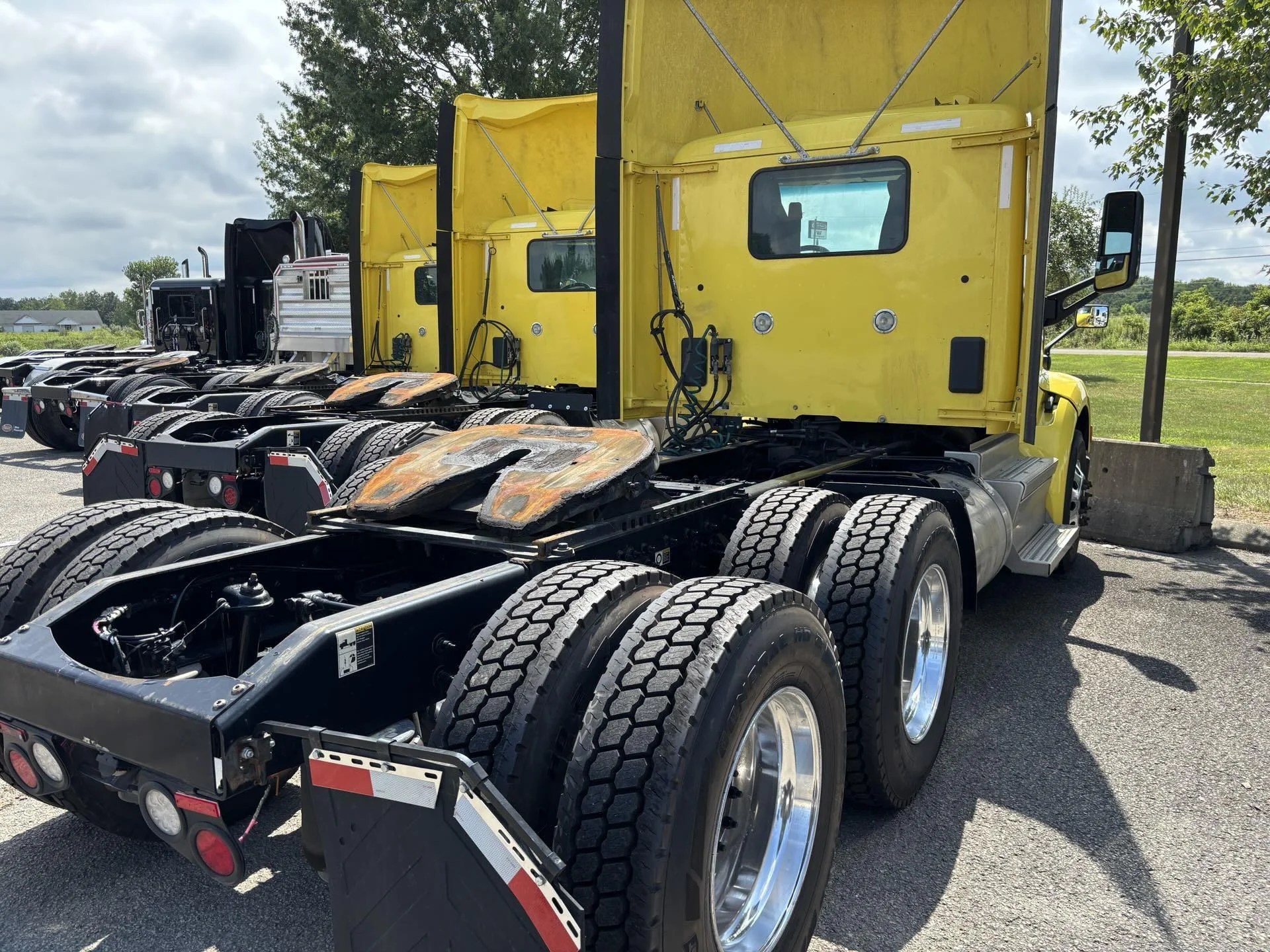 2021 Peterbilt 579 in Lima, OH — photo 4