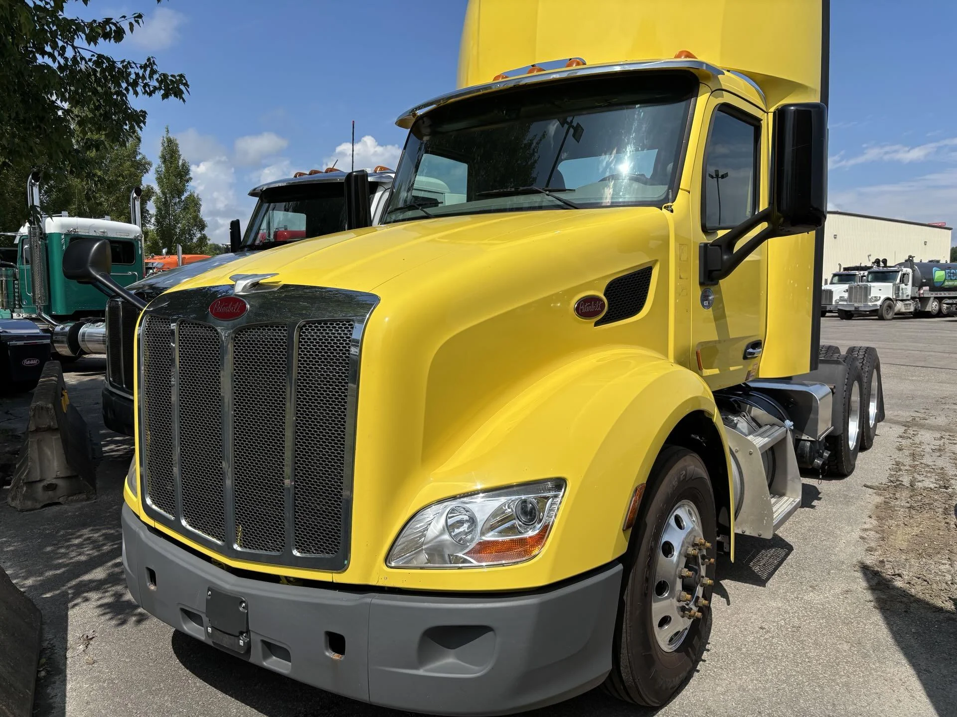 2021 Peterbilt 579 in Lima, OH — photo 2