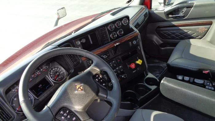 2026 International LT - image 15