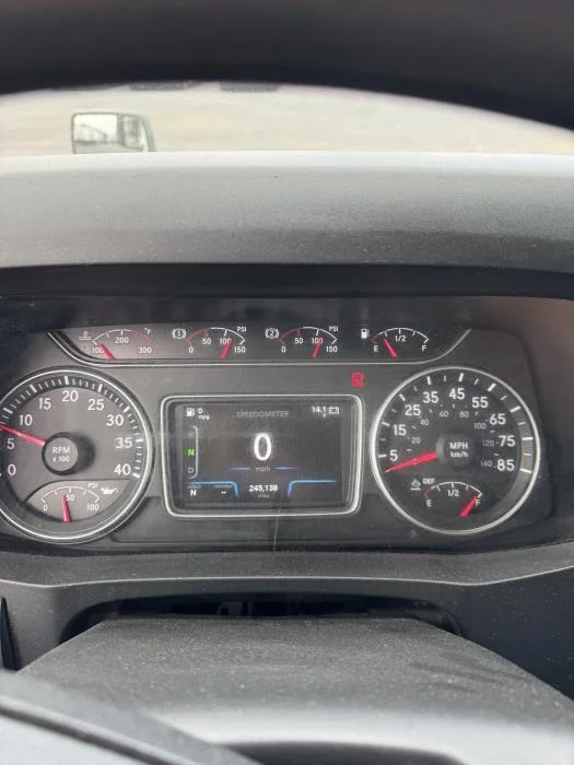 2019 International MV — photo 12