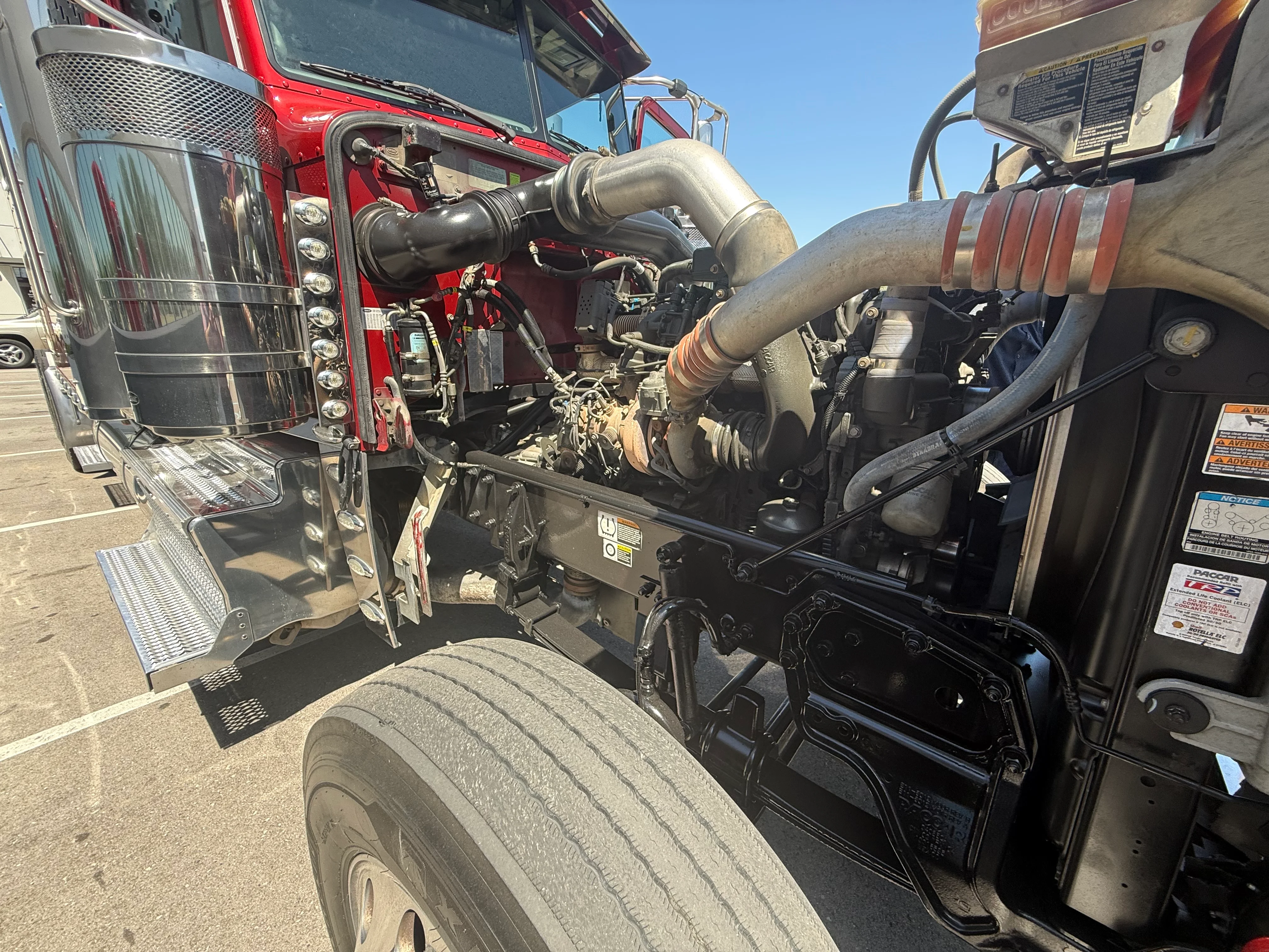 2023 Peterbilt 389 in Louisville, KY — photo 14