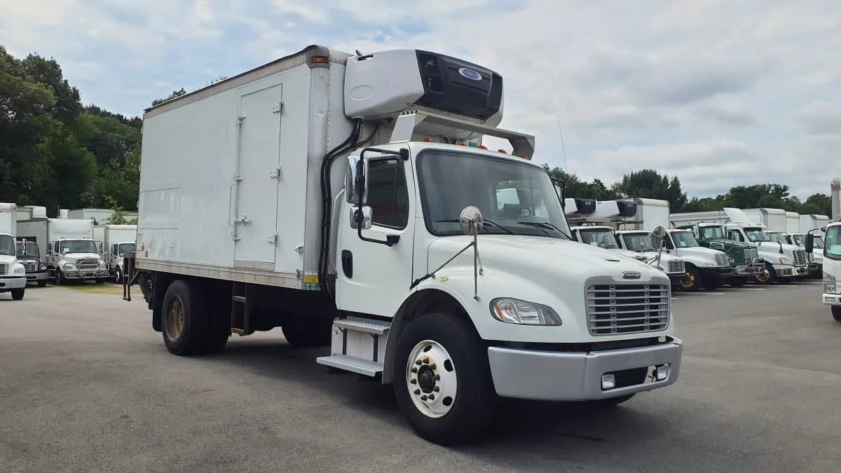 2019 Freightliner M2 106 in Norwood, MA — photo 3