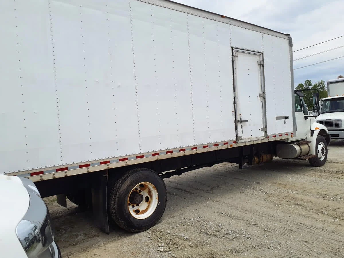 2019 International 4300 in Indianapolis, IN — photo 4