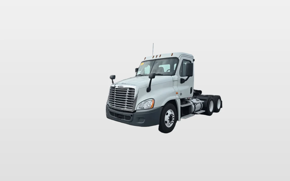 2019 Freightliner Cascadia - image 1