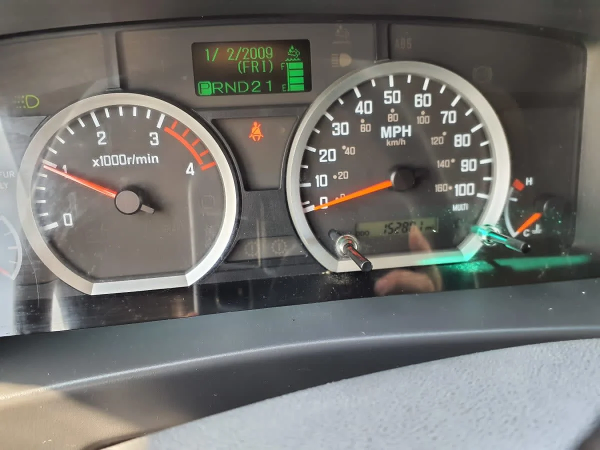 2019 Isuzu NRR - image 7